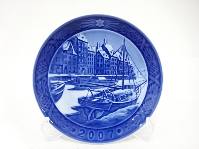 ROYAL COPENHAGEN / YEAR PLATE 2007 / CHRISTMAS IN NYHAVN